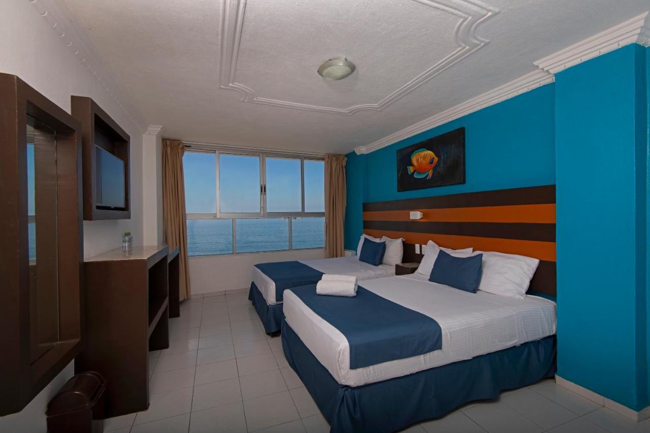 Hotel Fiesta Mexicana Manzanillo Exterior photo