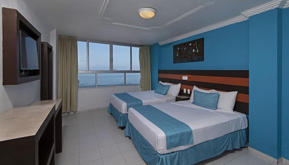 Hotel Fiesta Mexicana Manzanillo Exterior photo