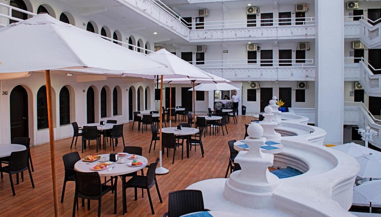 Hotel Fiesta Mexicana Manzanillo Exterior photo
