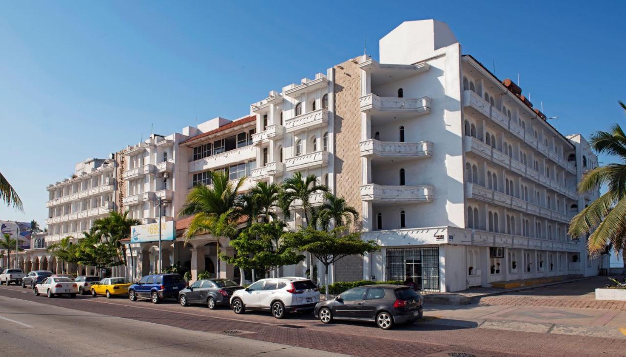 Hotel Fiesta Mexicana Manzanillo Exterior photo